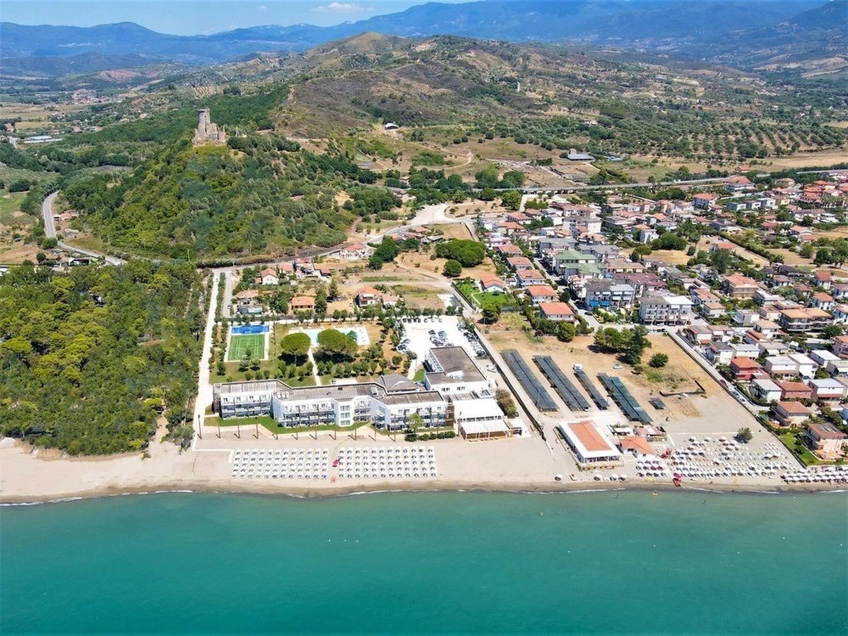 39270_Futura_Club_Eleamare_-_Asc.JPG