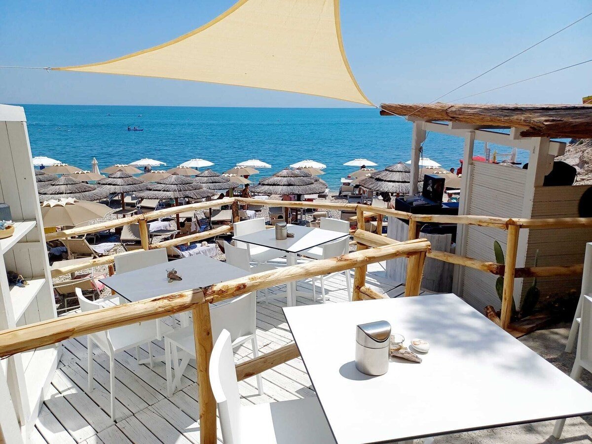 APULIA HOTEL BAIA DEI FARAGLIONI_10.JPG