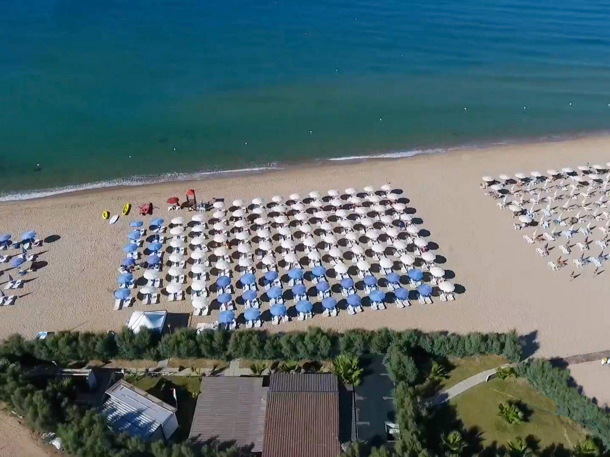 CAPO RIZZUTO BEACH 12.JPG