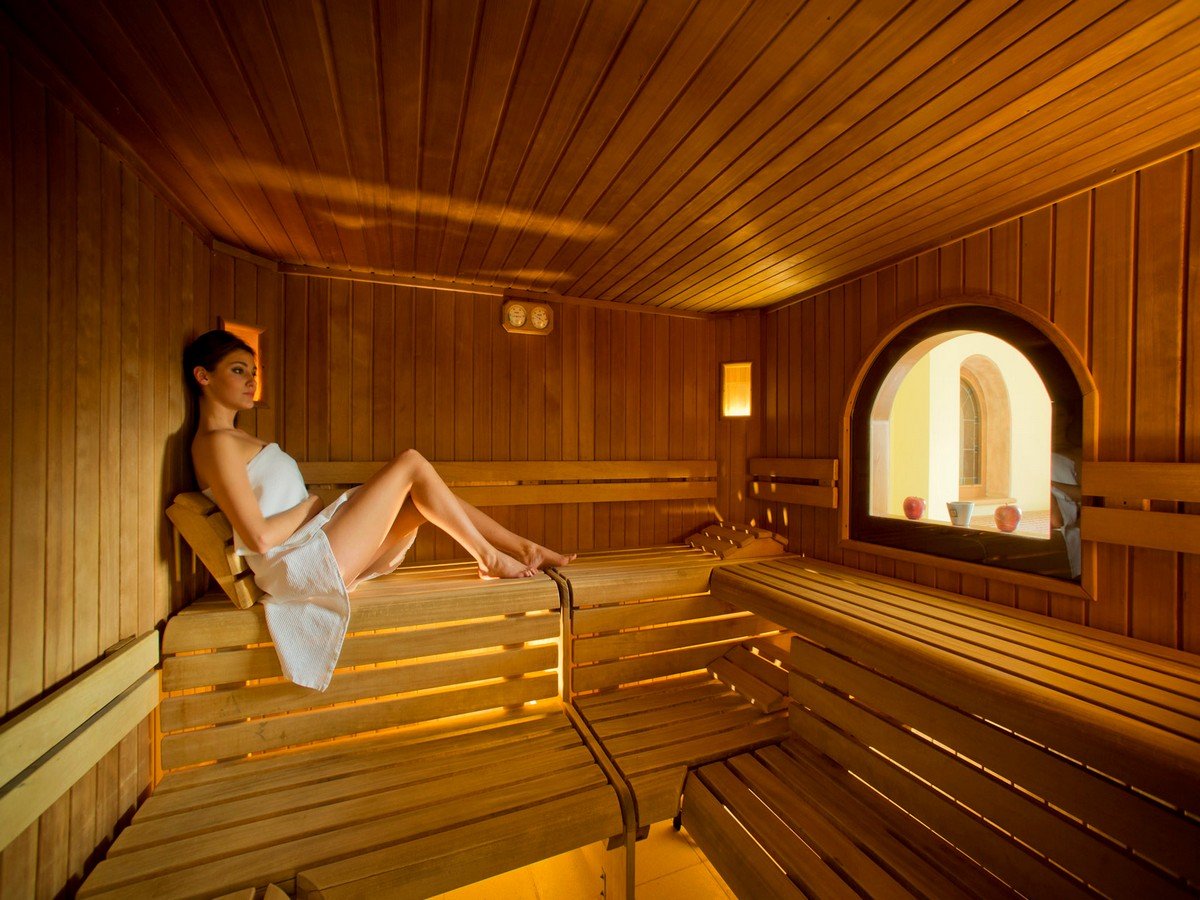 Hotel-Canada-sauna.JPG