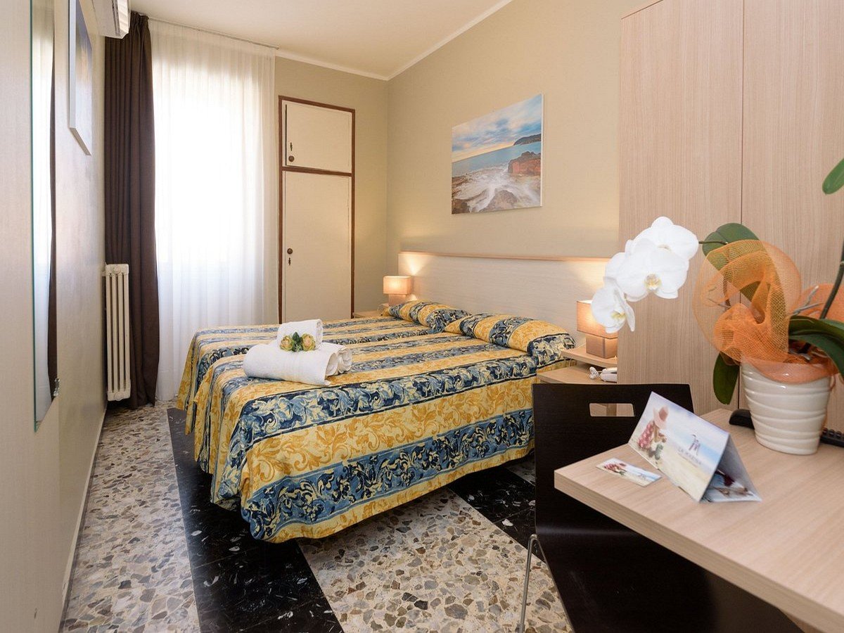 hotel la marina liguria (17).JPG