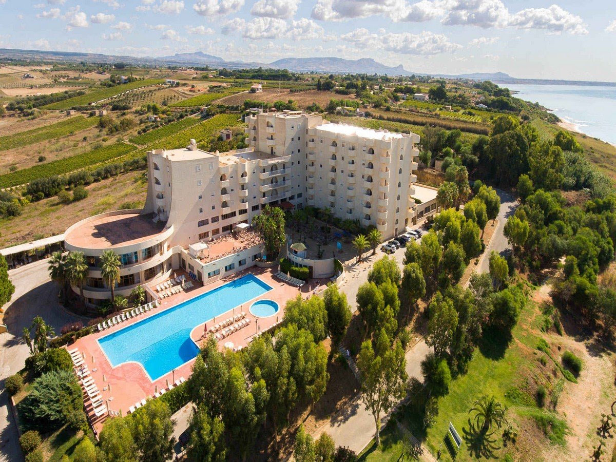 paradise beach resort selinunte (12).jpg