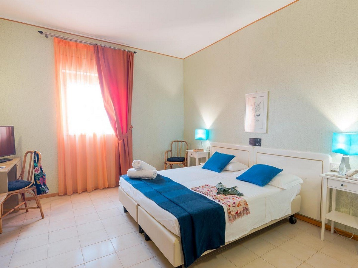 paradise beach resort selinunte (21).jpg