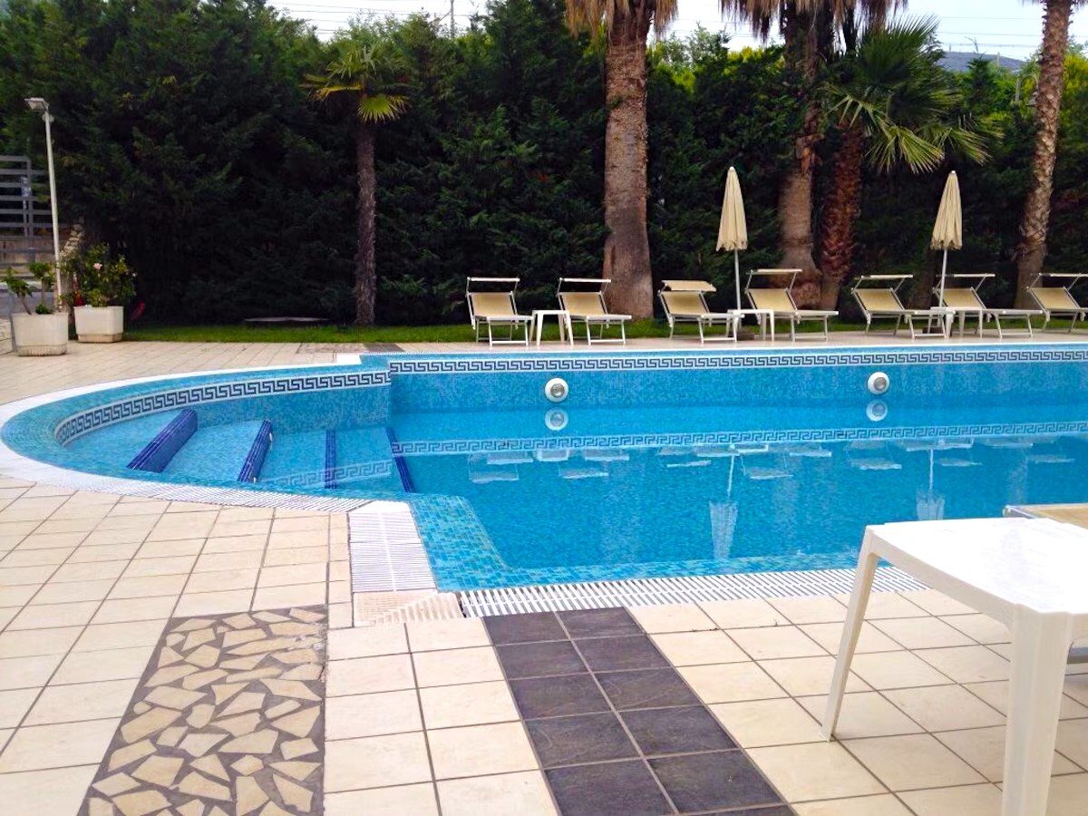 sea palace hotel fuscaldo.jpg